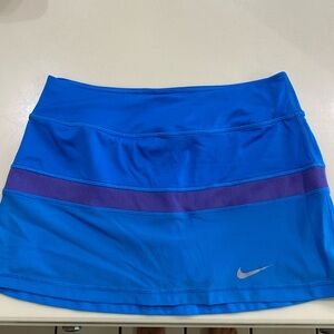 Nike dry fit size small tennis skirt great condition